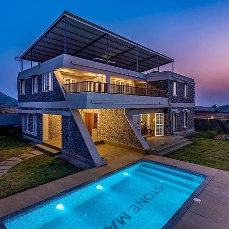Stone Mansion By Phoenix Stays อิกัตปุรี ภายนอก รูปภาพ
