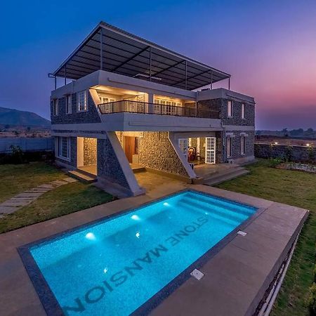 Stone Mansion By Phoenix Stays อิกัตปุรี ภายนอก รูปภาพ
